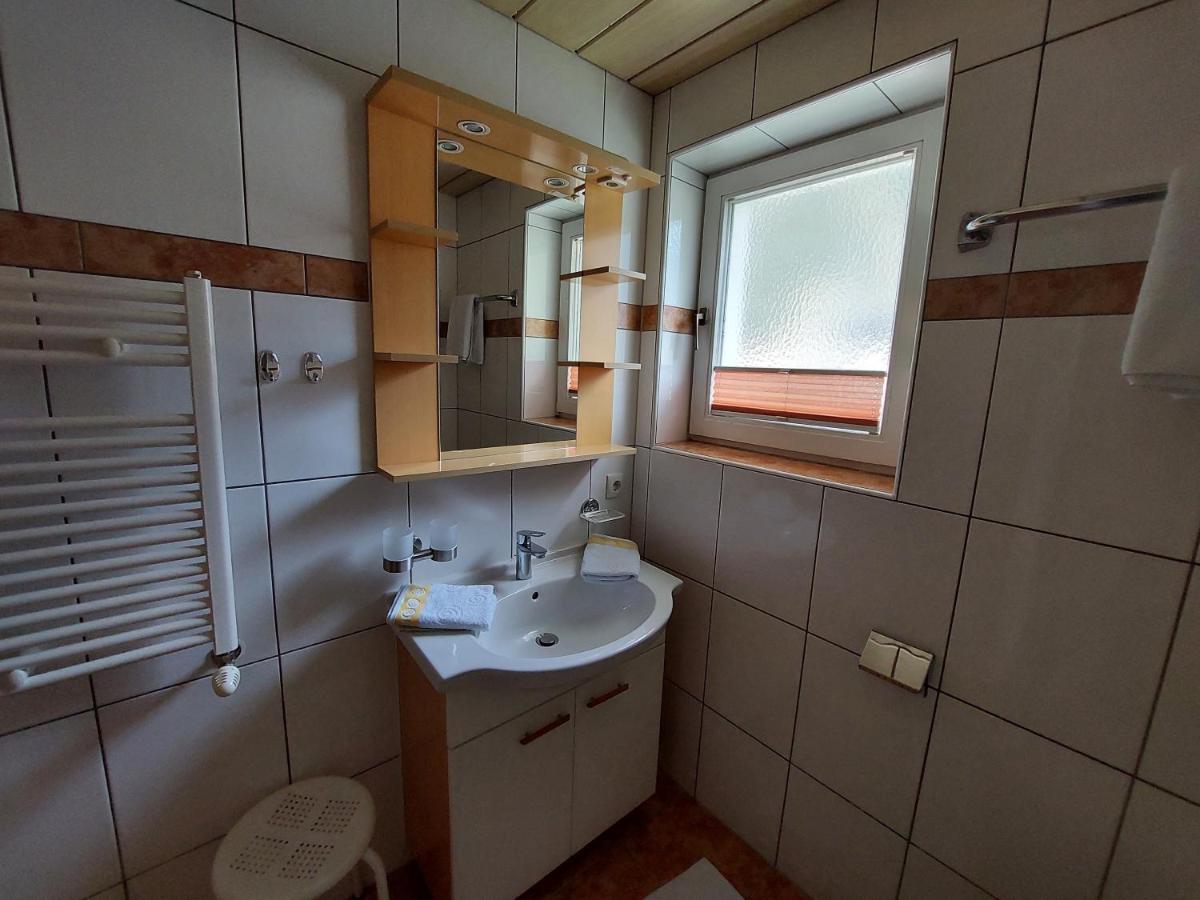 Haus Tanja Apartamento Längenfeld Exterior foto