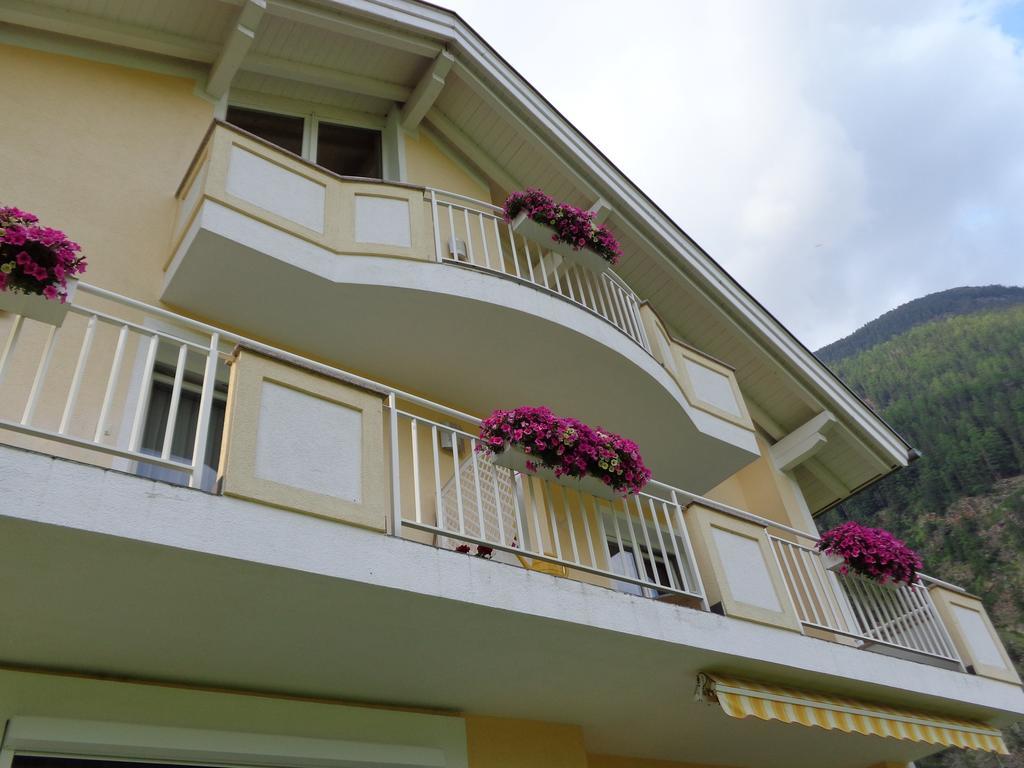 Haus Tanja Apartamento Längenfeld Quarto foto