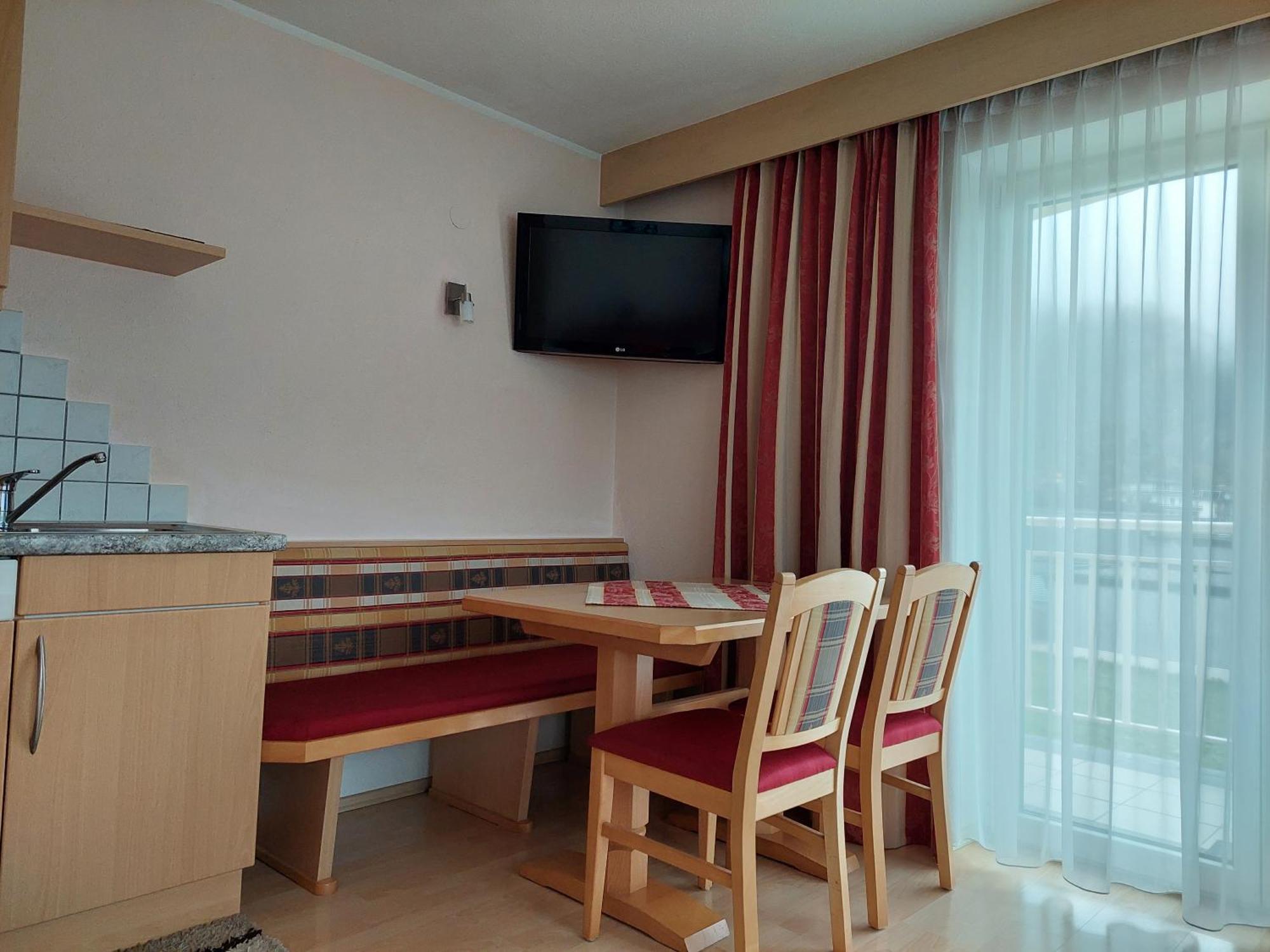 Haus Tanja Apartamento Längenfeld Exterior foto
