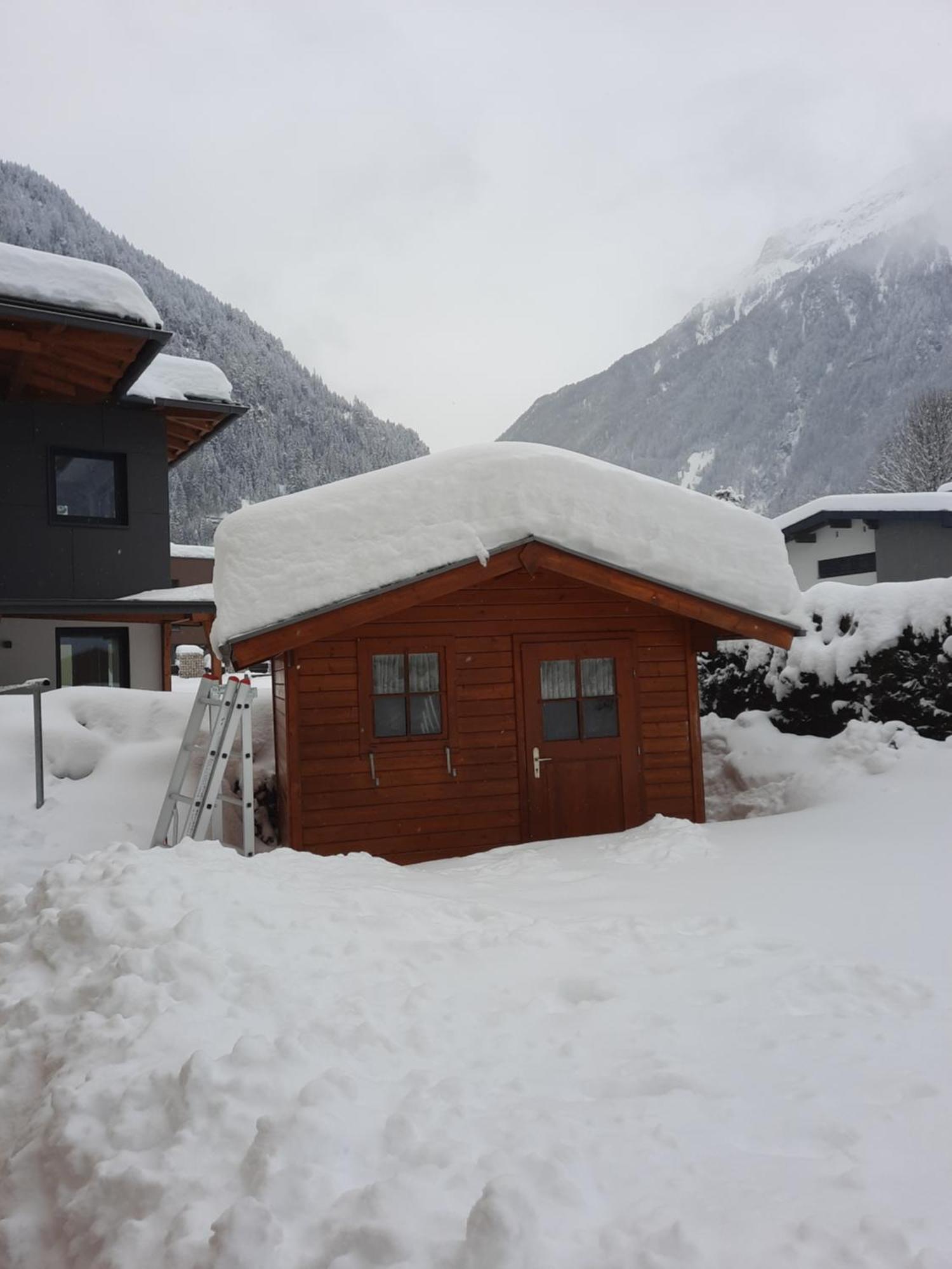 Haus Tanja Apartamento Längenfeld Exterior foto